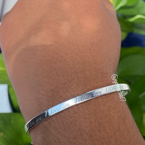AUTH Rare Retired Tiffany & Co. “I Love You” notes bangle bracelet 🎶✨ - Picture 3 of 15